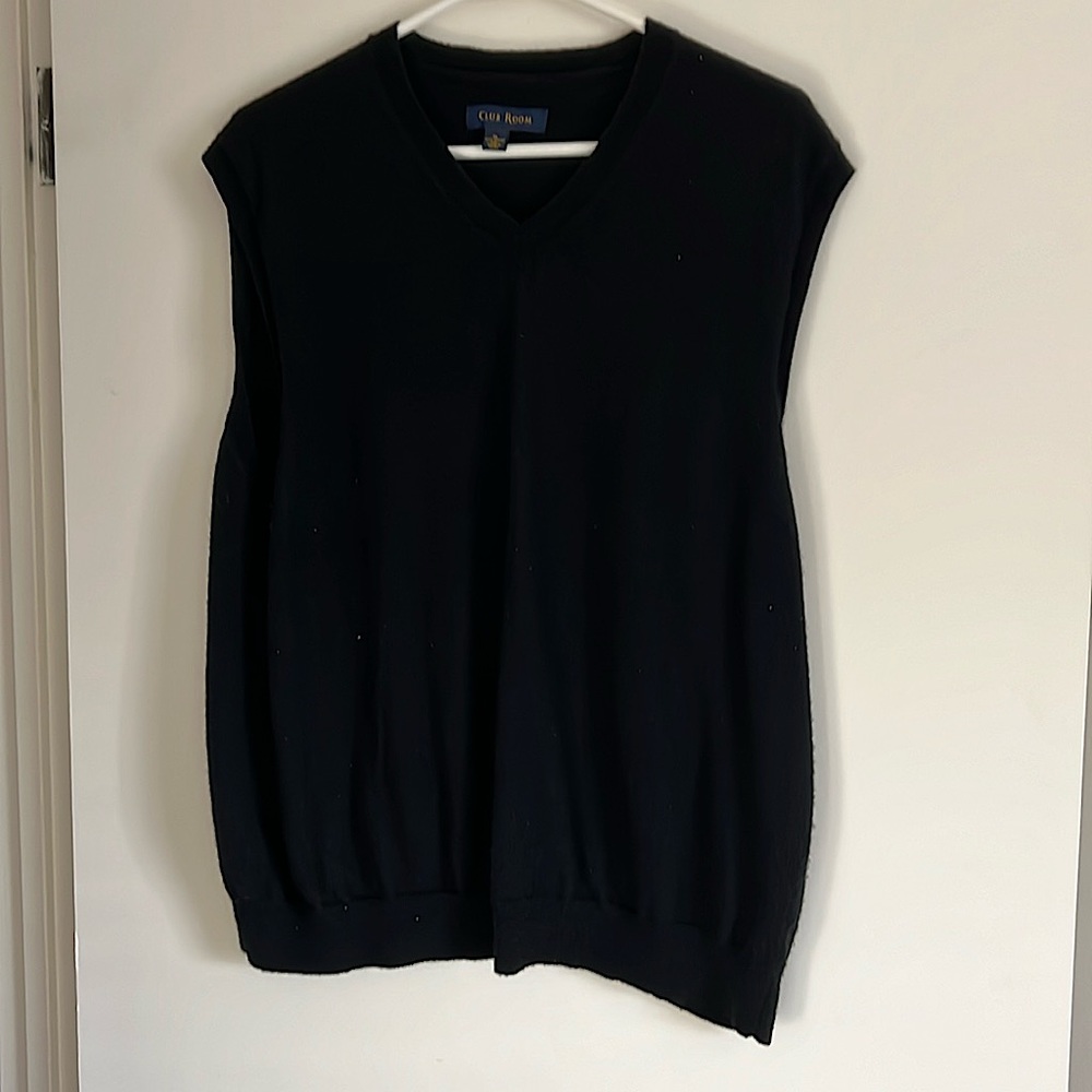 Club Room black wool vest, size XL